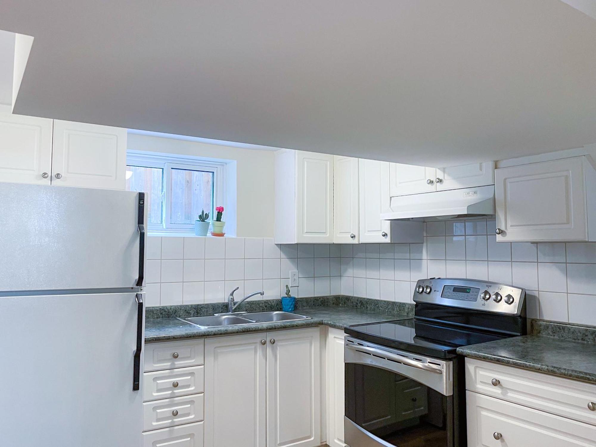 Newly-Renovated 3Br House, 12 Minutes To Airport Apartment Toronto Exterior foto